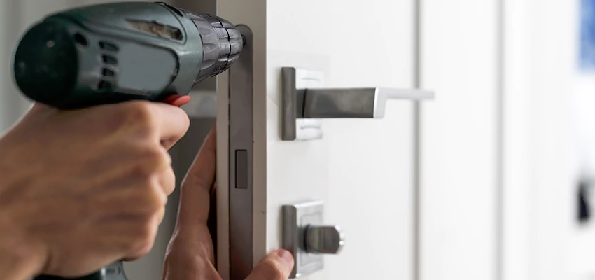Locksmith For Lock Replacement Near Me in Hawthorne, CA